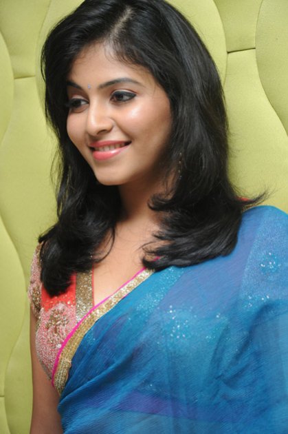 Anjali-at-Masala-Audio-Launch